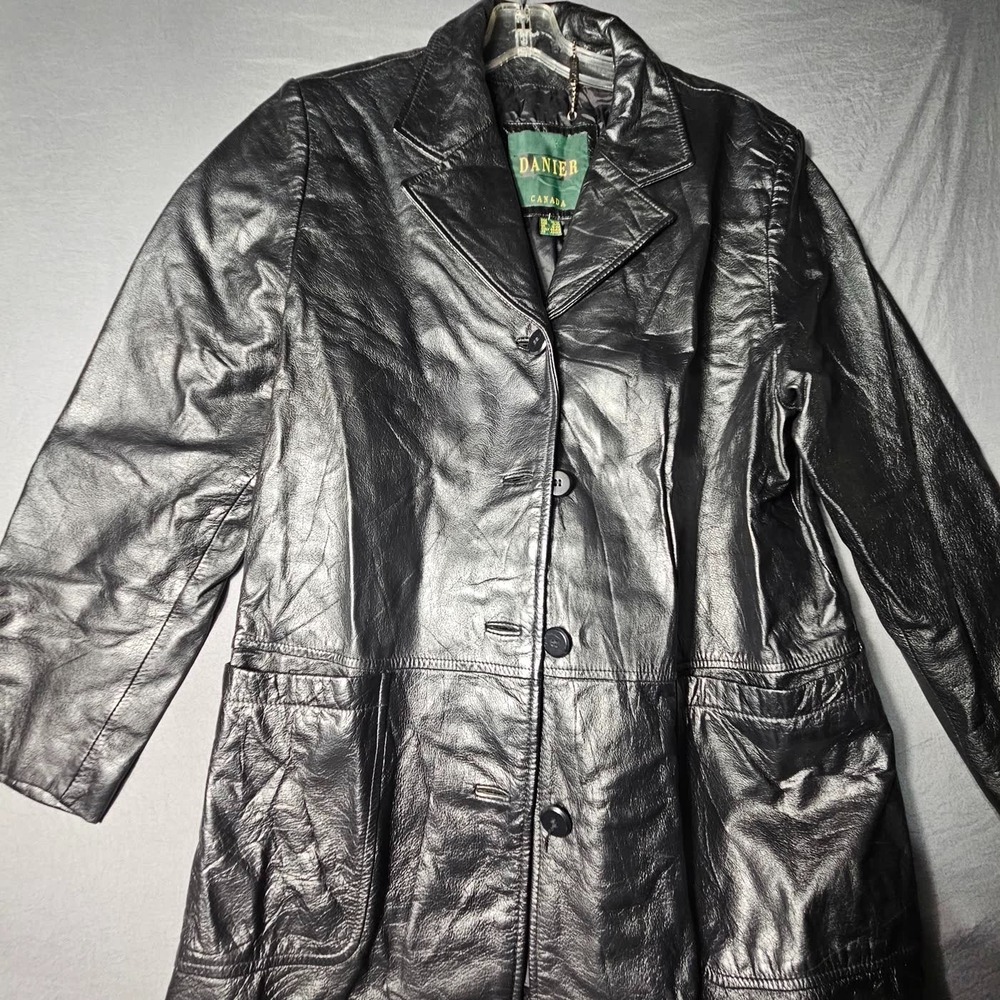 Danier Black Genuine Leather Coat Womens M 10-12 Button Front Car Coat Canada